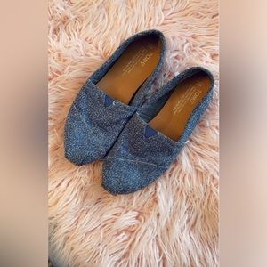 TOMS size 7W